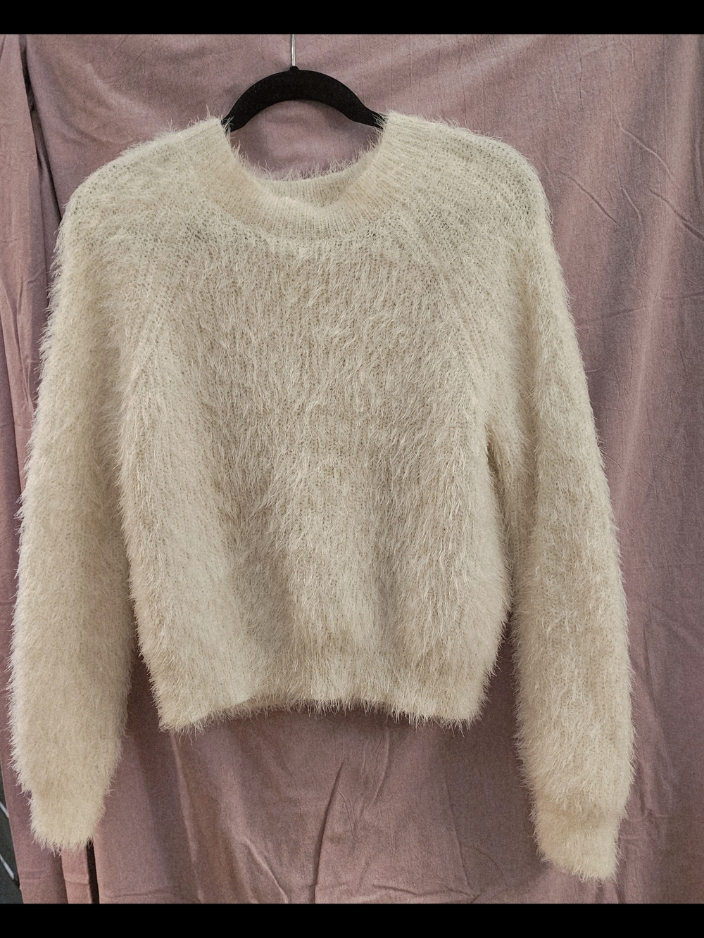 Women's Cream Soft Eyelash  Crewneck Sweater